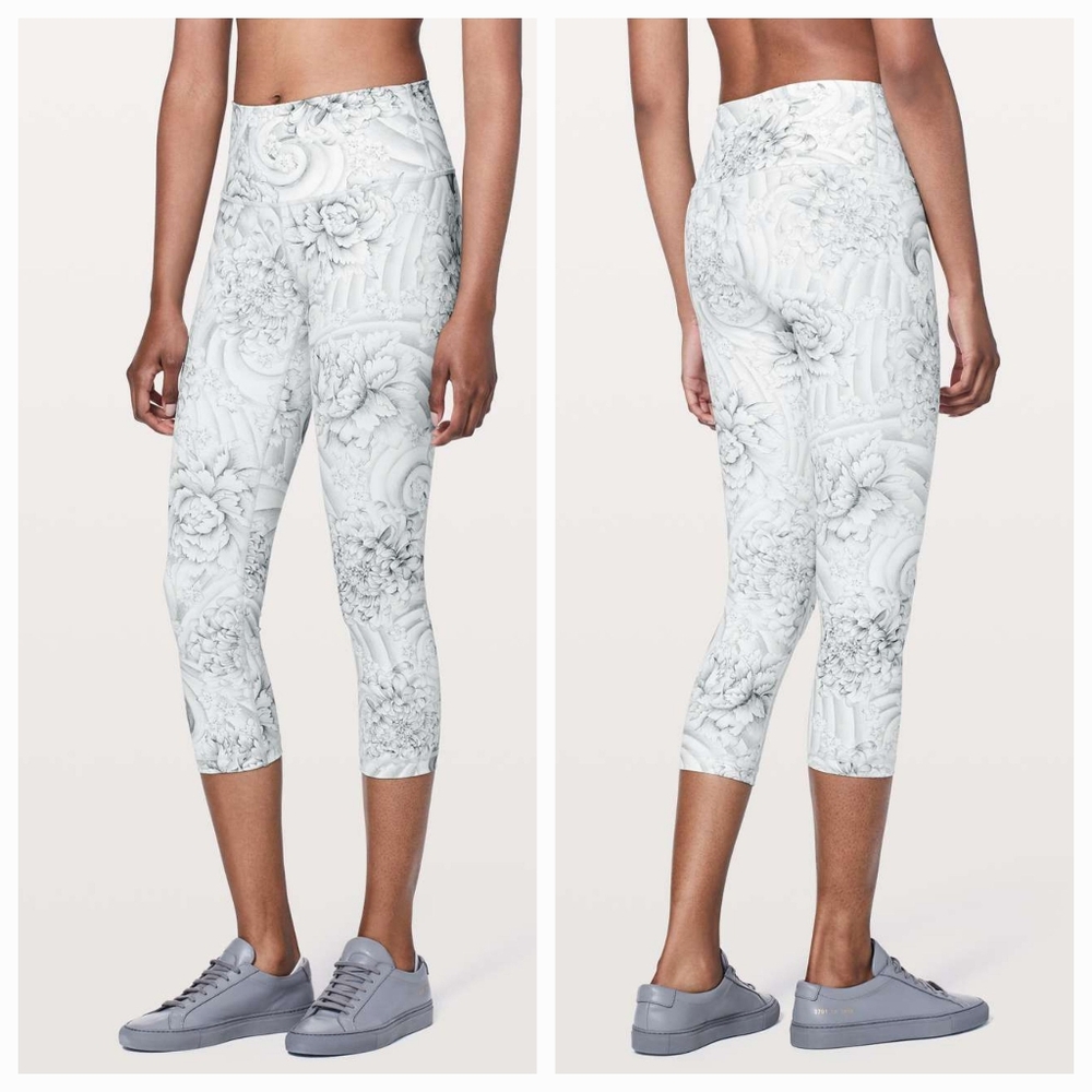 Lululemon Wunder Under High-Rise Crop Leggings/Twine White Multi/ size 8/EUC